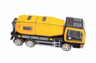 Modèle de camion jouet en résine transparente imprimée en 3D SLA