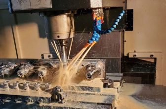 Fonderie de précision et usinage CNC : une comparaison complète